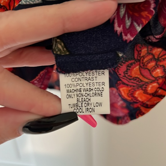 Bold and Beautiful Tank by Papermoon - Picture 4 of 6